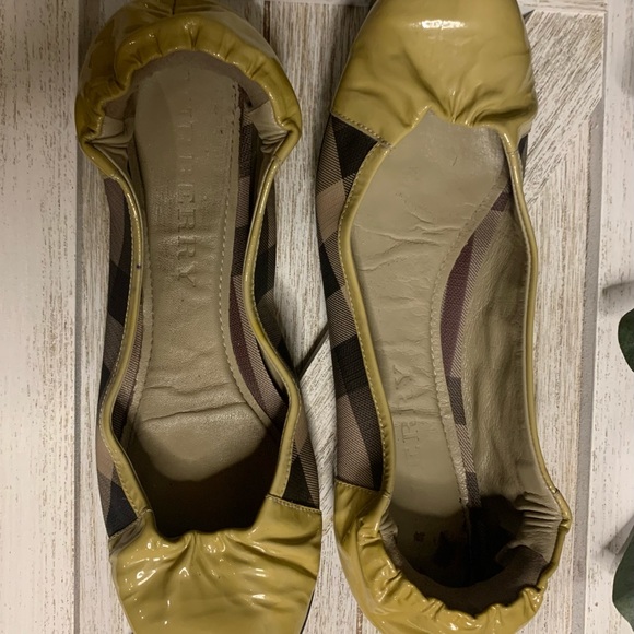 Burberry Nova Check Ballet Flats - Picture 6 of 9